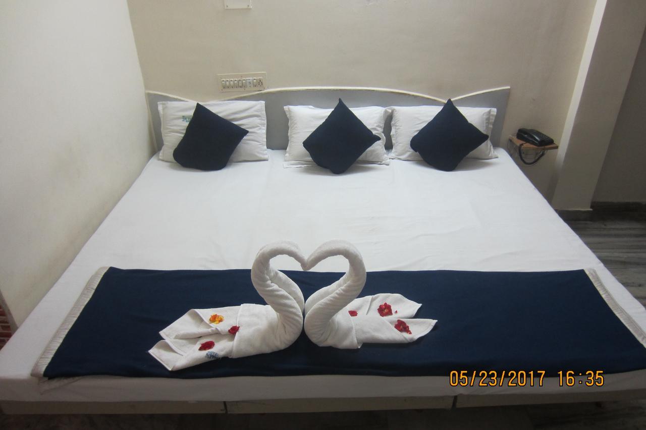 Sree Vaibhav Residency Hotel Tirupati Exterior foto